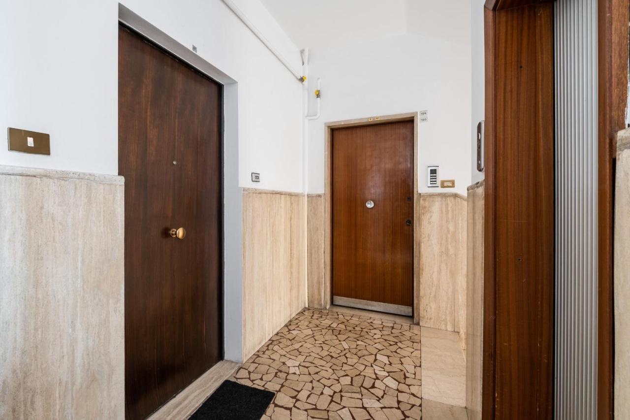Studio di Via Lame vicino al Mercato delle Erbe Bologna Esterno foto